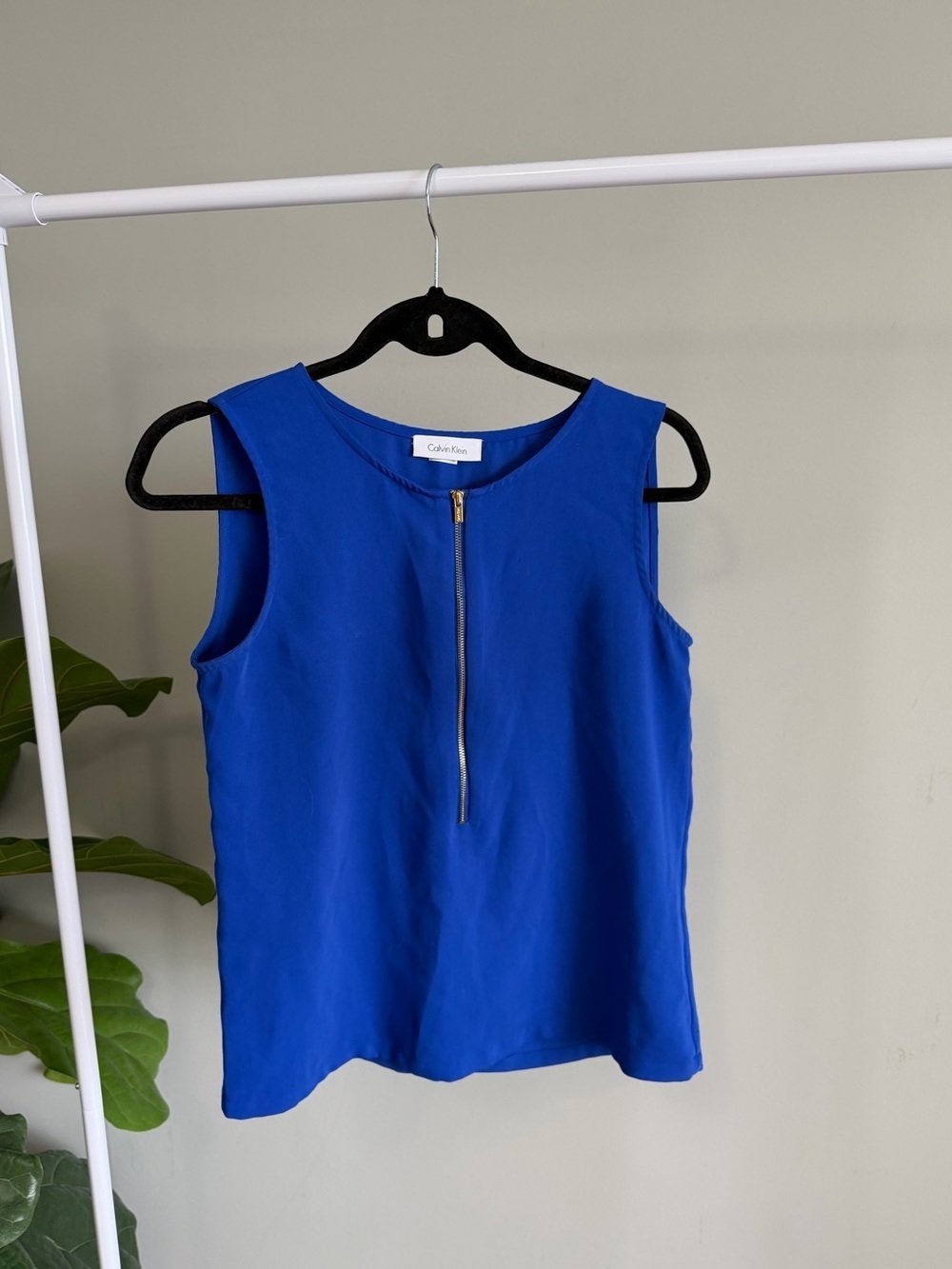 Calvin Klein Sleeveless Royal Blue Camisole with Gold Zipper Size 4